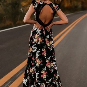 Backless dress